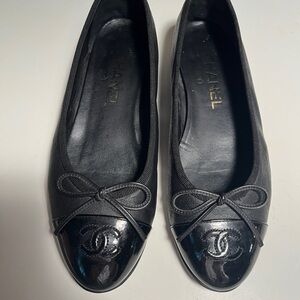 CHANEL Black Patent Cap Toe Flats